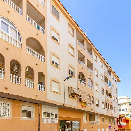 Stunning In With Outdoor Swimming Pool, Wifi&3 Bedrooms * Torrevieja